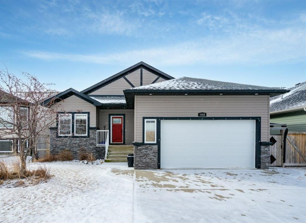 I have sold a property at 1553 McAlpine STREET in Carstairs
