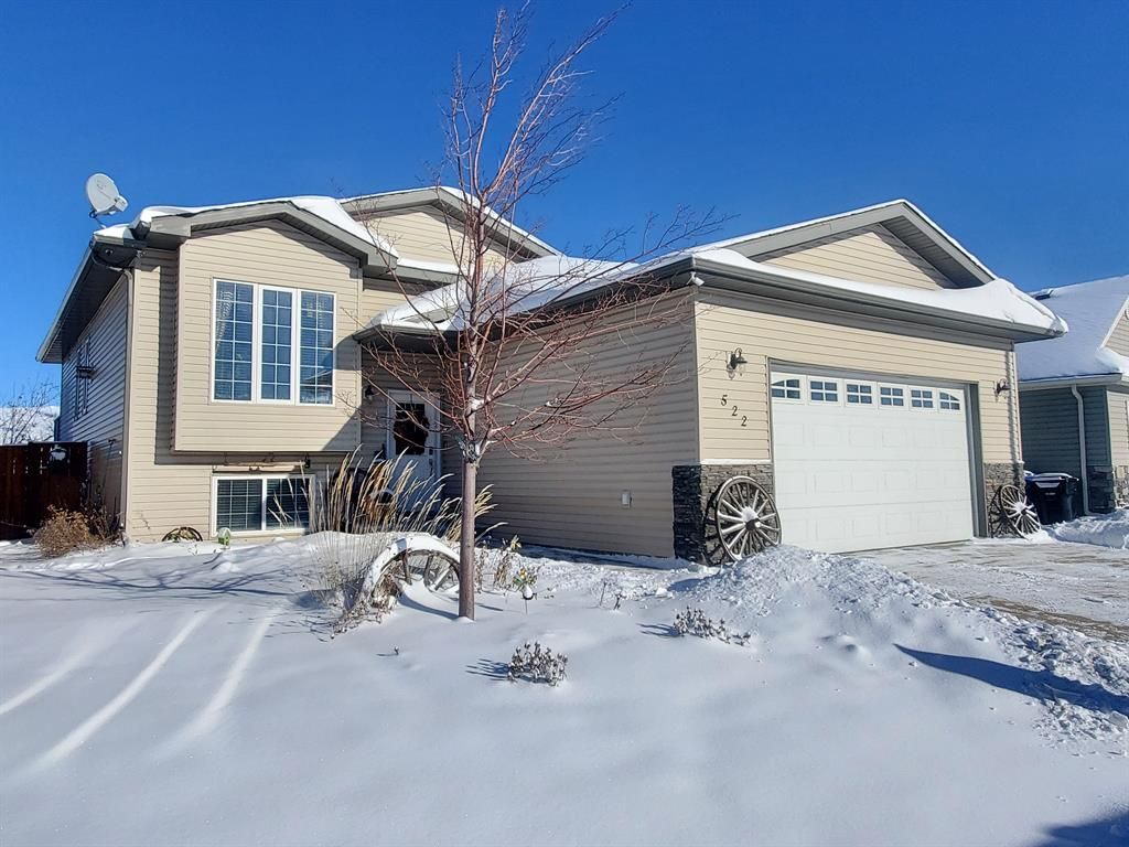 I have sold a property at 522 Carriage Lane DRIVE in Carstairs
