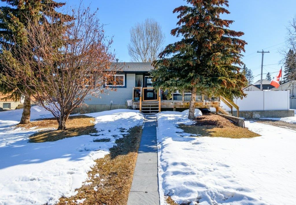 New property listed in Crossfield, Crossfield
